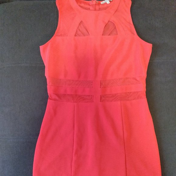 Meet your Posher, Danielle - Picture 3 of 7